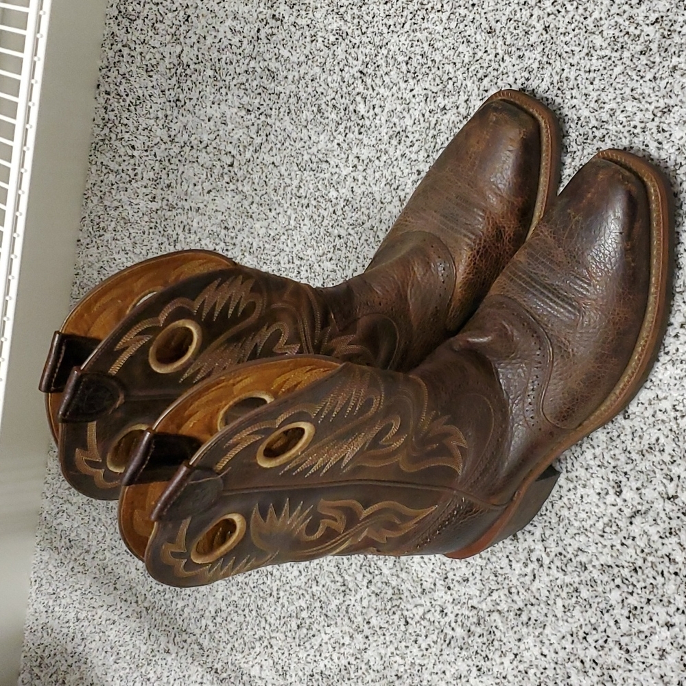 Mens Ariat cowboy boots